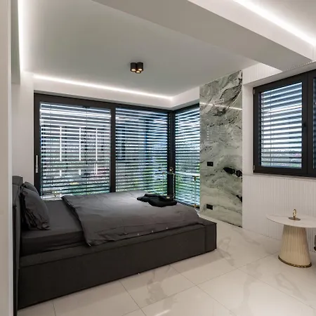 فيلة Chandelier Sky Mansion - Express *