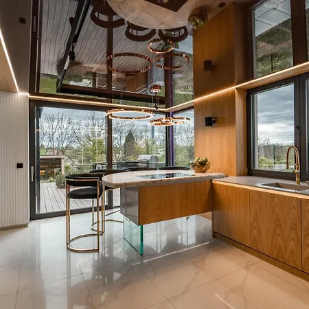 Chandelier Sky Mansion - Express فيلة